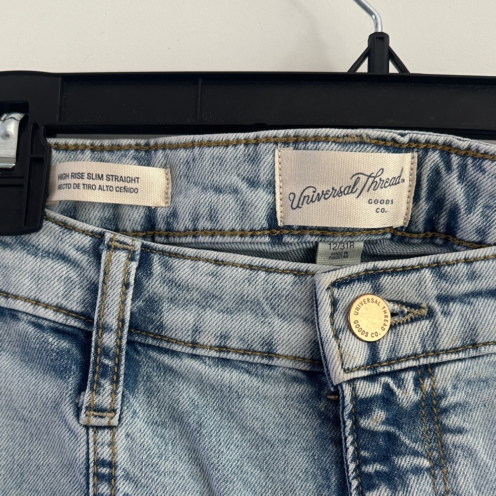 Universal Thread High Rise Light Blue Jeans - Picture 2 of 3